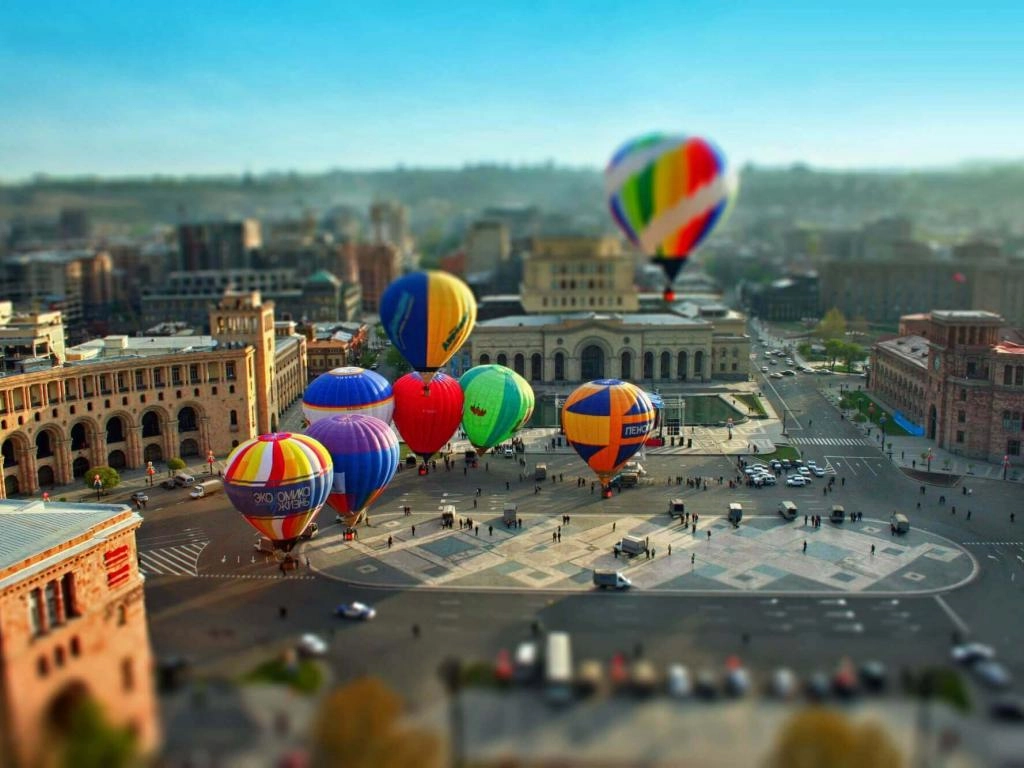 Republic-Square-Yerevan (3)